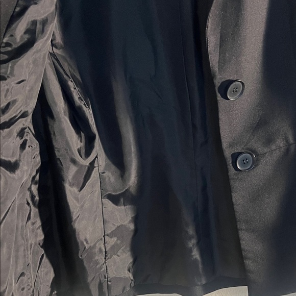 Black Label Women's Classic Black Blazer - Picture 5 of 9